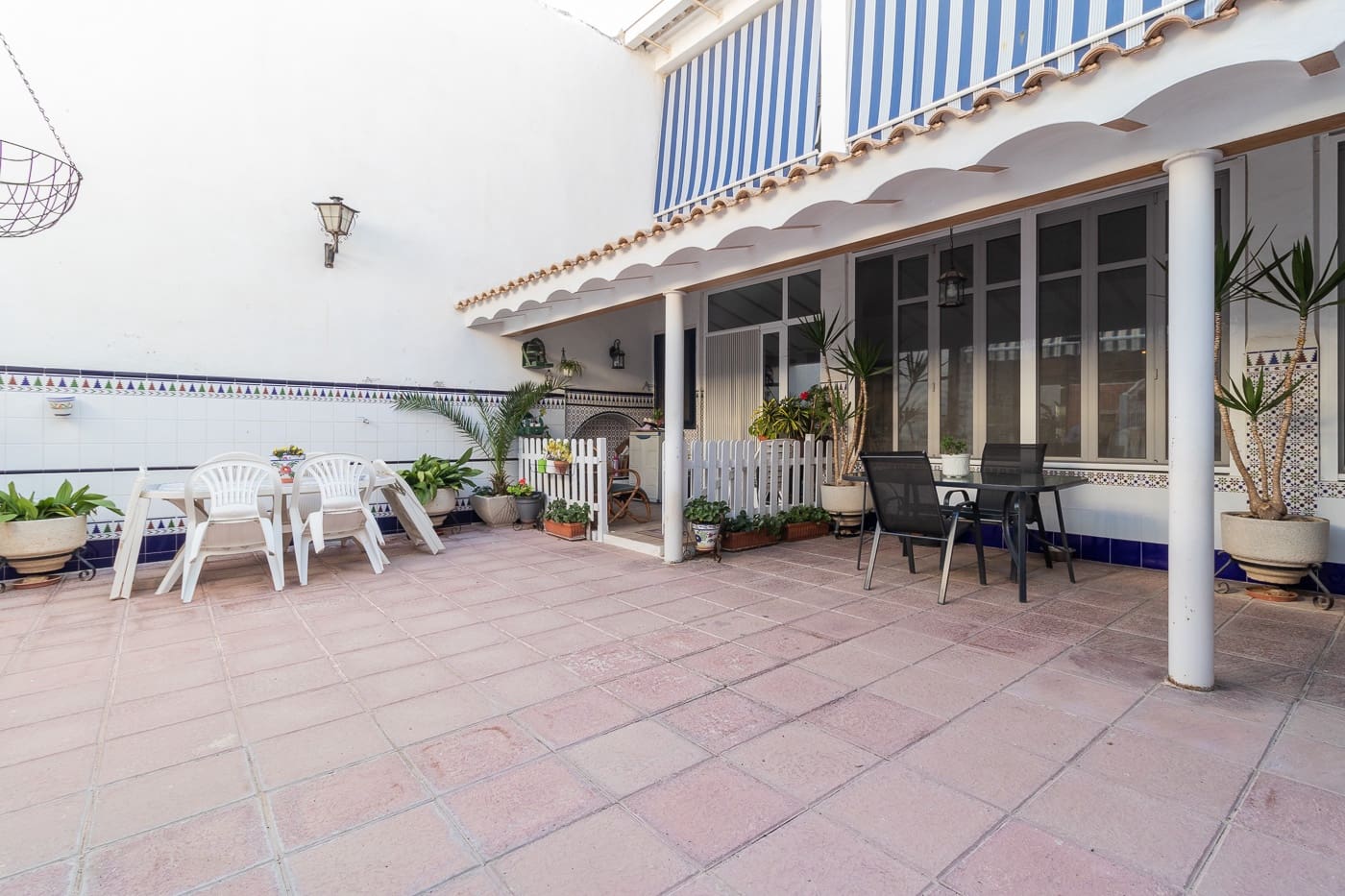 6 soverom Kjedet enebolig til salgs i Mula med garasje - € 210 000 (Ref: 9300736)