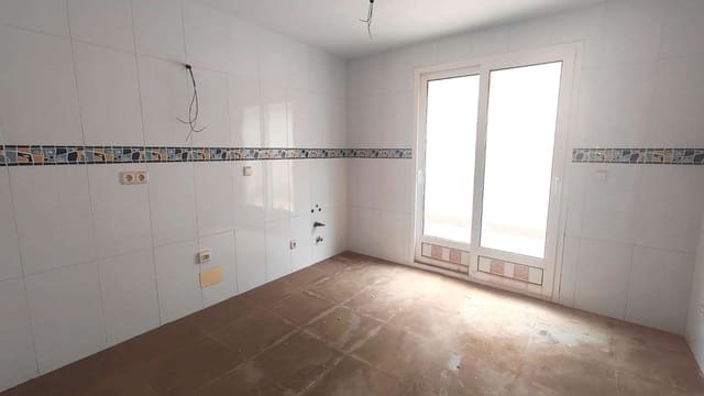 4 bedroom Terraced Villa for sale in Pliego - € 150,000 (Ref: 9303204)