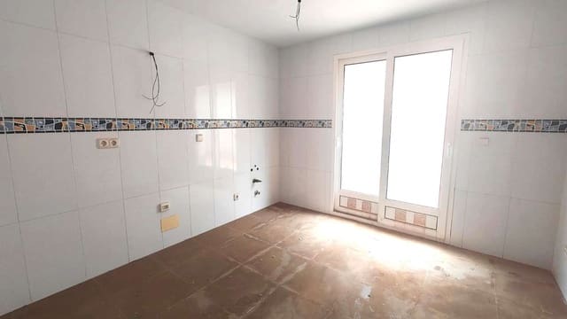 4 bedroom Terraced Villa for sale in Pliego - € 150,000 (Ref: 9303204)