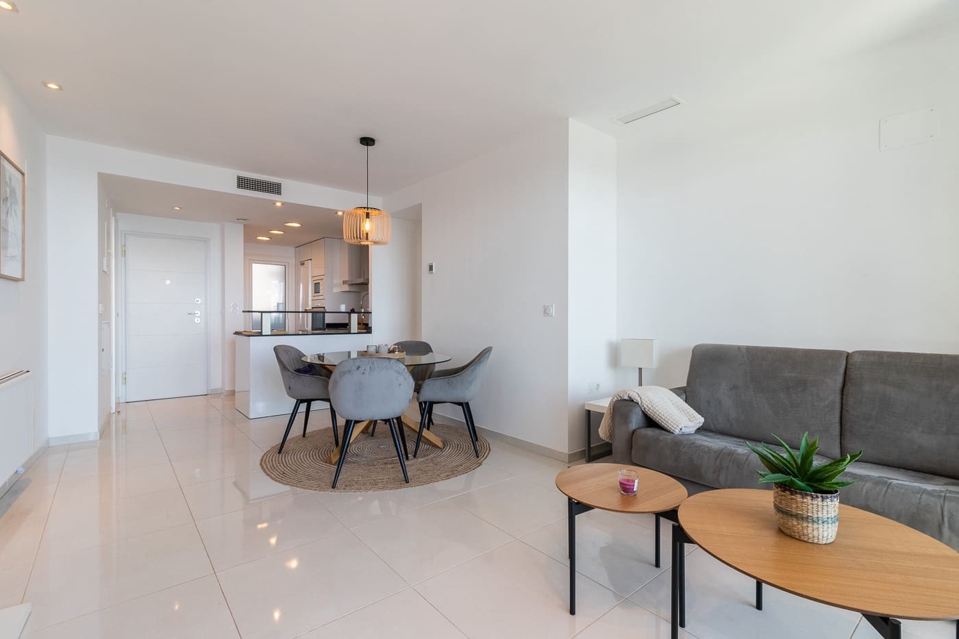 Apartamento de 2 habitaciones en Torrevieja en venta con garaje - 420.000 € (Ref: 9393895)