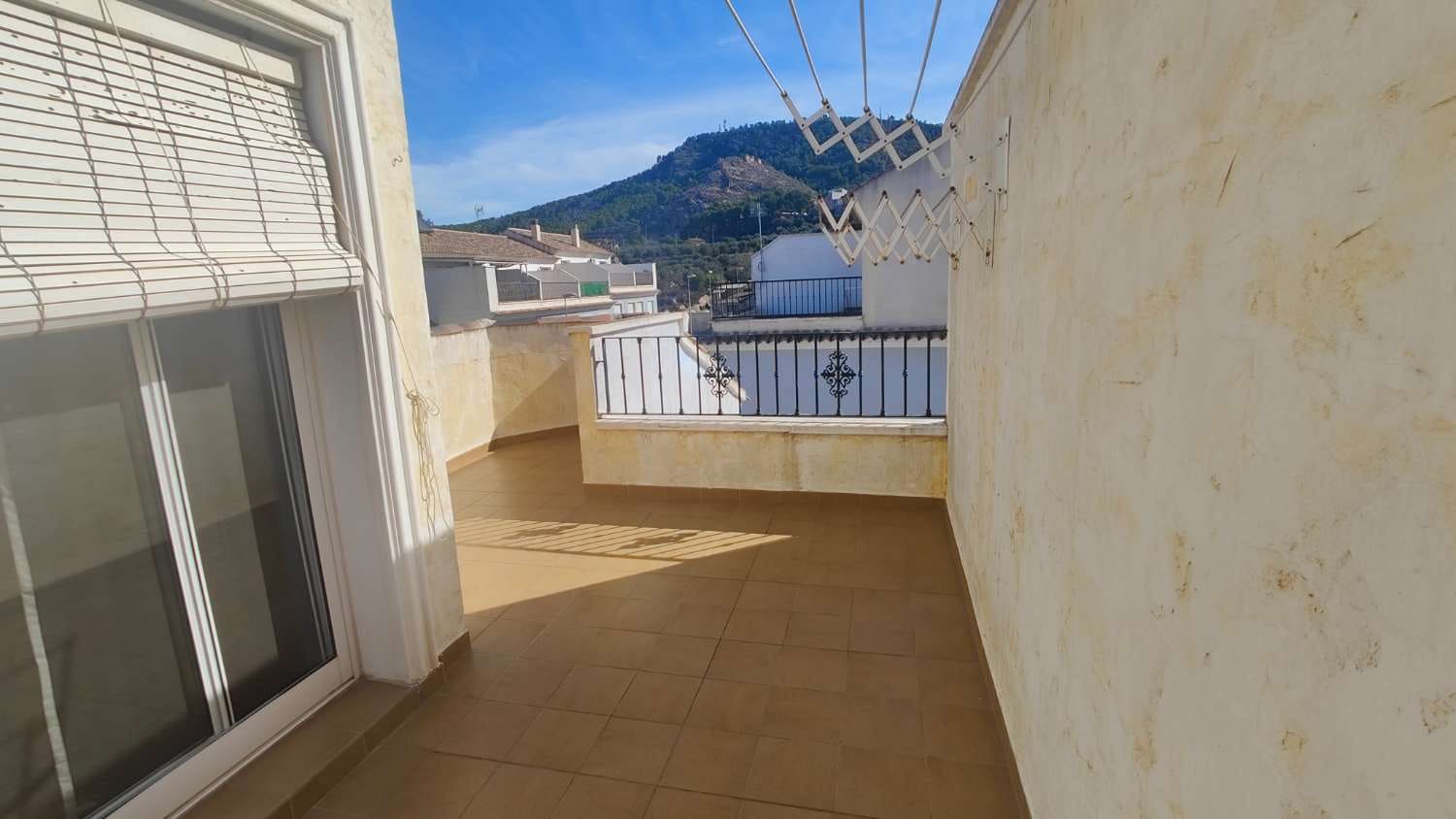 3 bedroom Townhouse for sale in Pliego with garage - € 150,000 (Ref: 9393898)