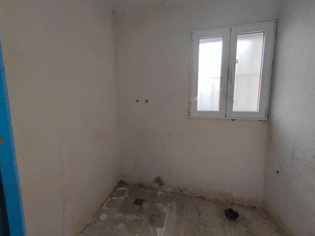 Casa de 2 habitaciones en Pliego en venta - 29.950 € (Ref: 9472767)