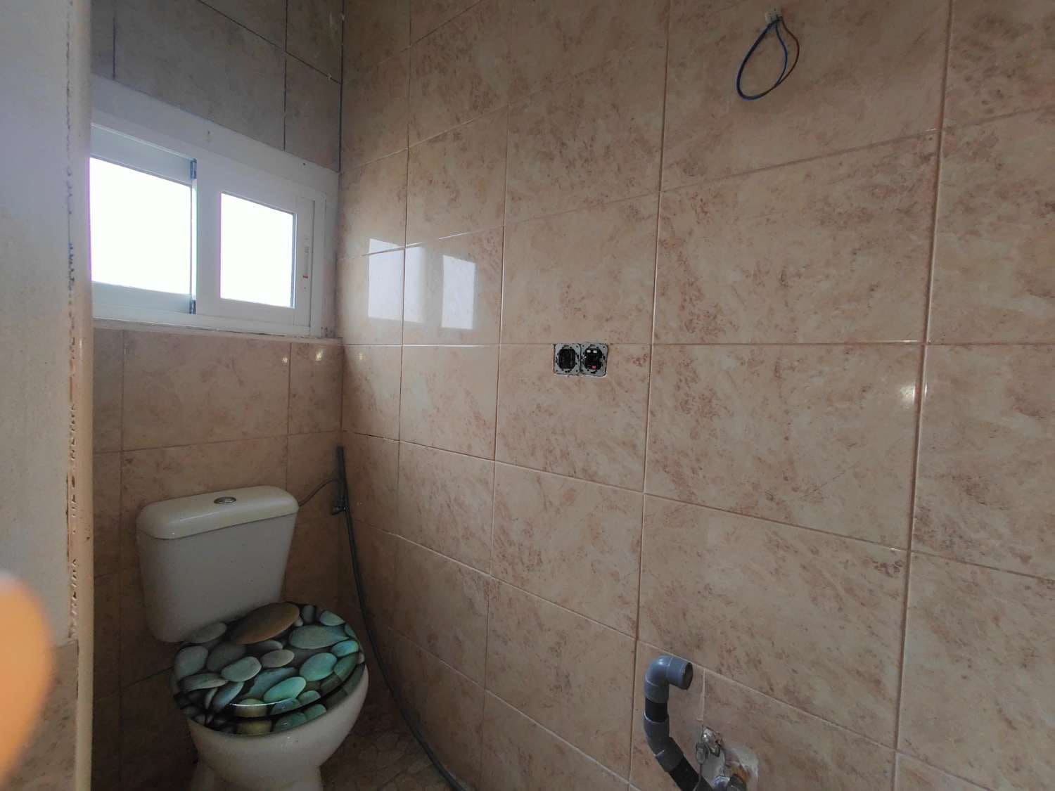 Casa de 2 habitaciones en Pliego en venta - 29.950 € (Ref: 9472767)