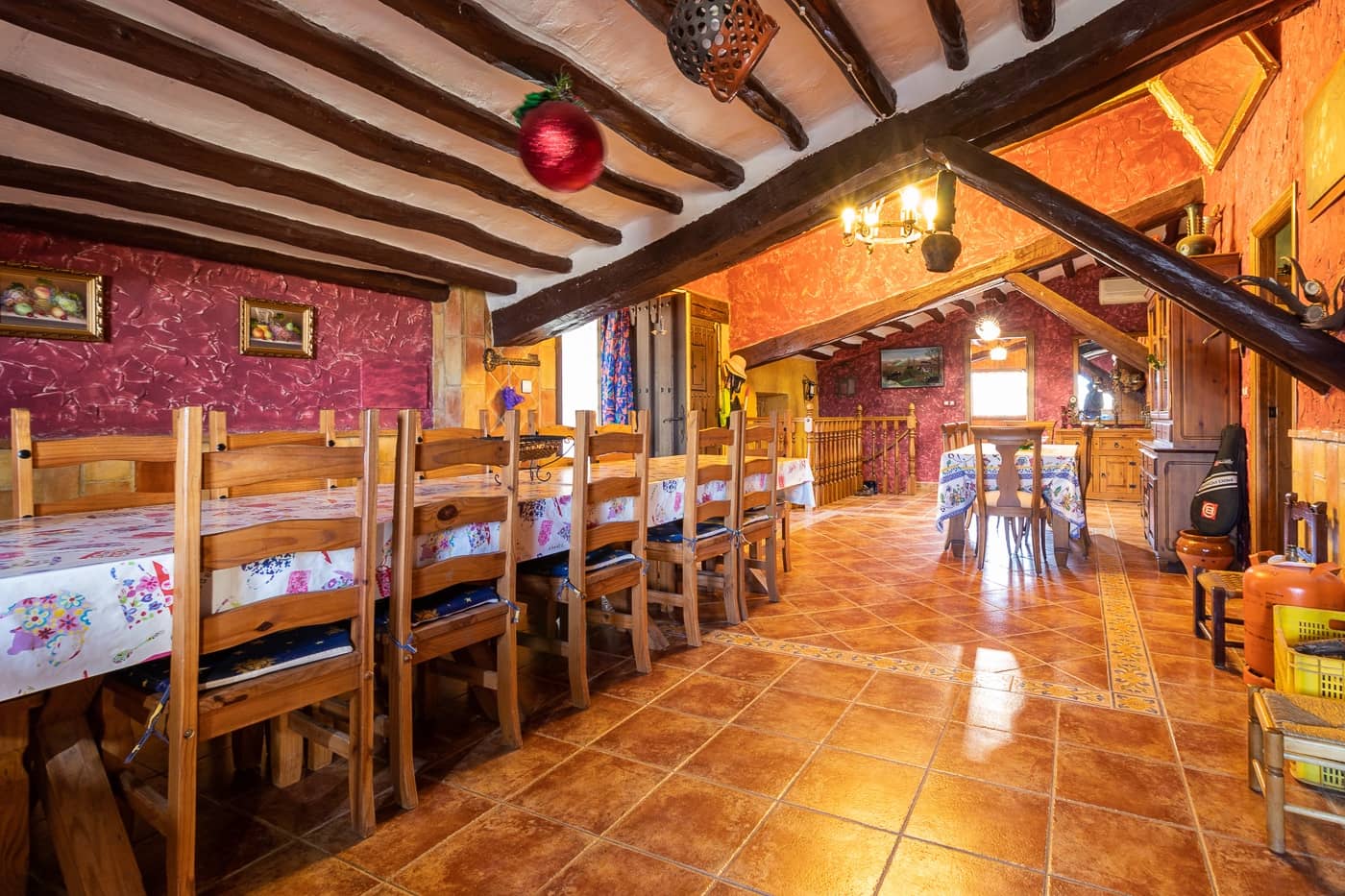 Chalet de 4 habitaciones en Cehegín en venta con garaje - 400.000 € (Ref: 9658459)