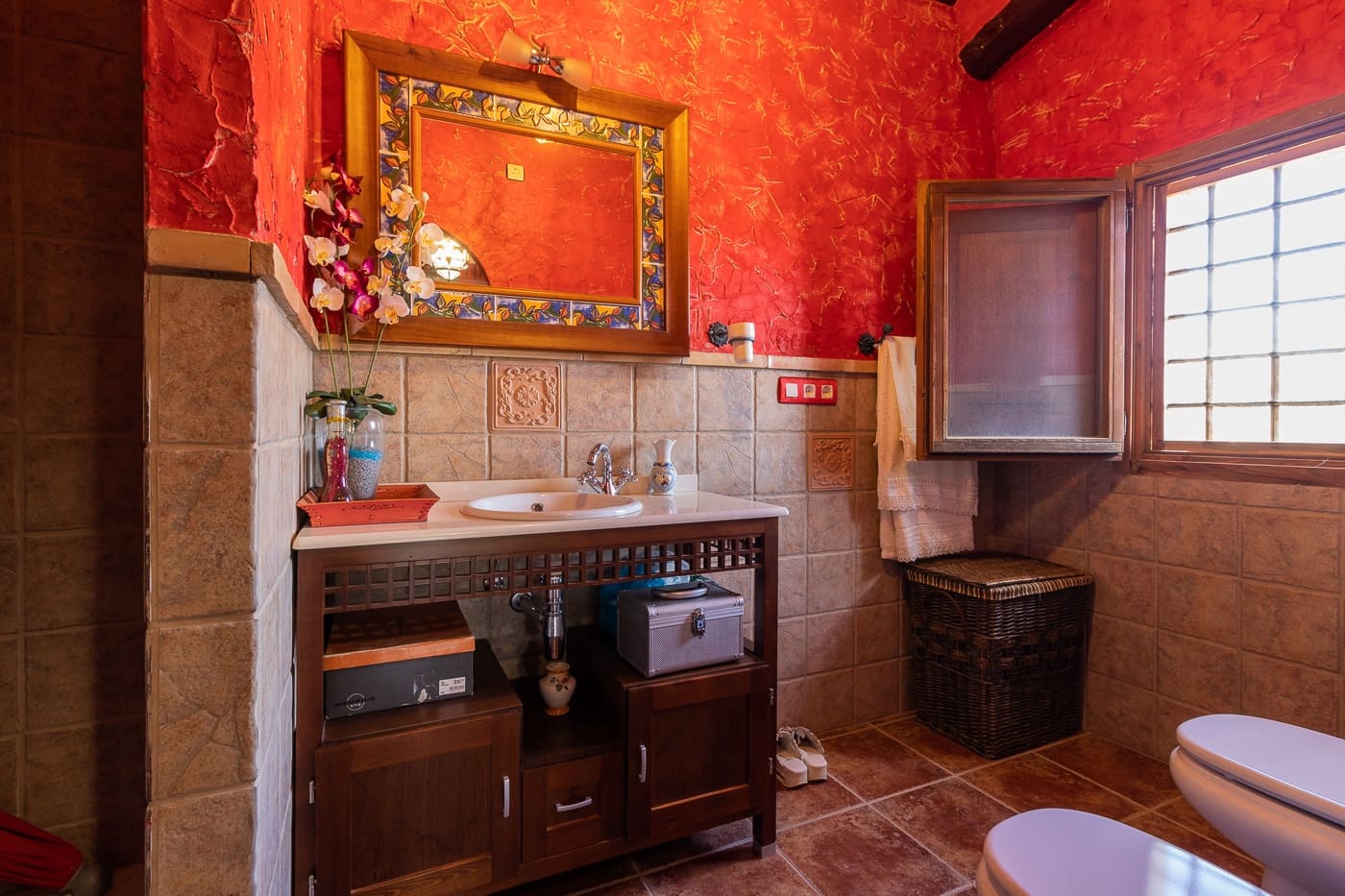 Chalet de 4 habitaciones en Cehegín en venta con garaje - 400.000 € (Ref: 9658459)