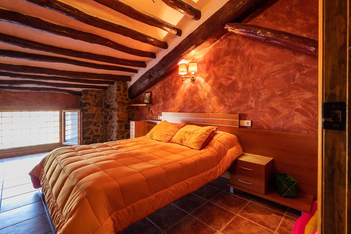 Chalet de 4 habitaciones en Cehegín en venta con garaje - 400.000 € (Ref: 9658459)