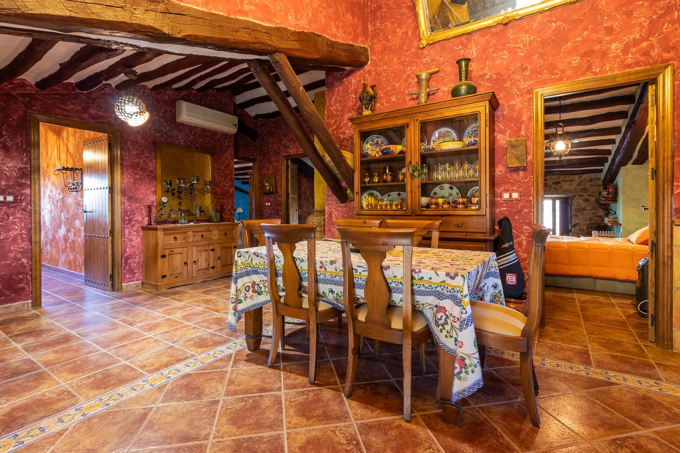 Chalet de 4 habitaciones en Cehegín en venta con garaje - 400.000 € (Ref: 9658459)