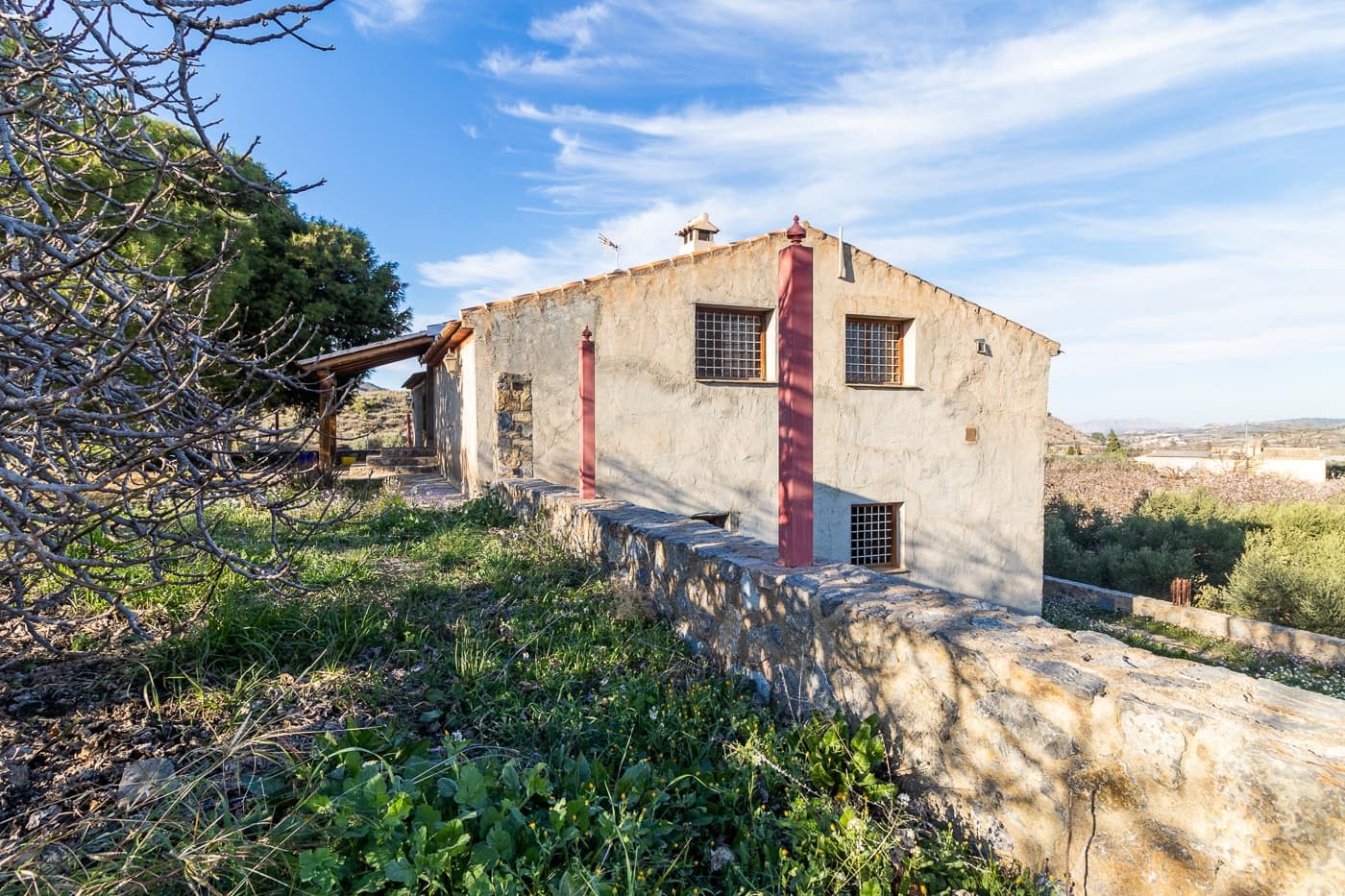 Chalet de 4 habitaciones en Cehegín en venta con garaje - 400.000 € (Ref: 9658459)