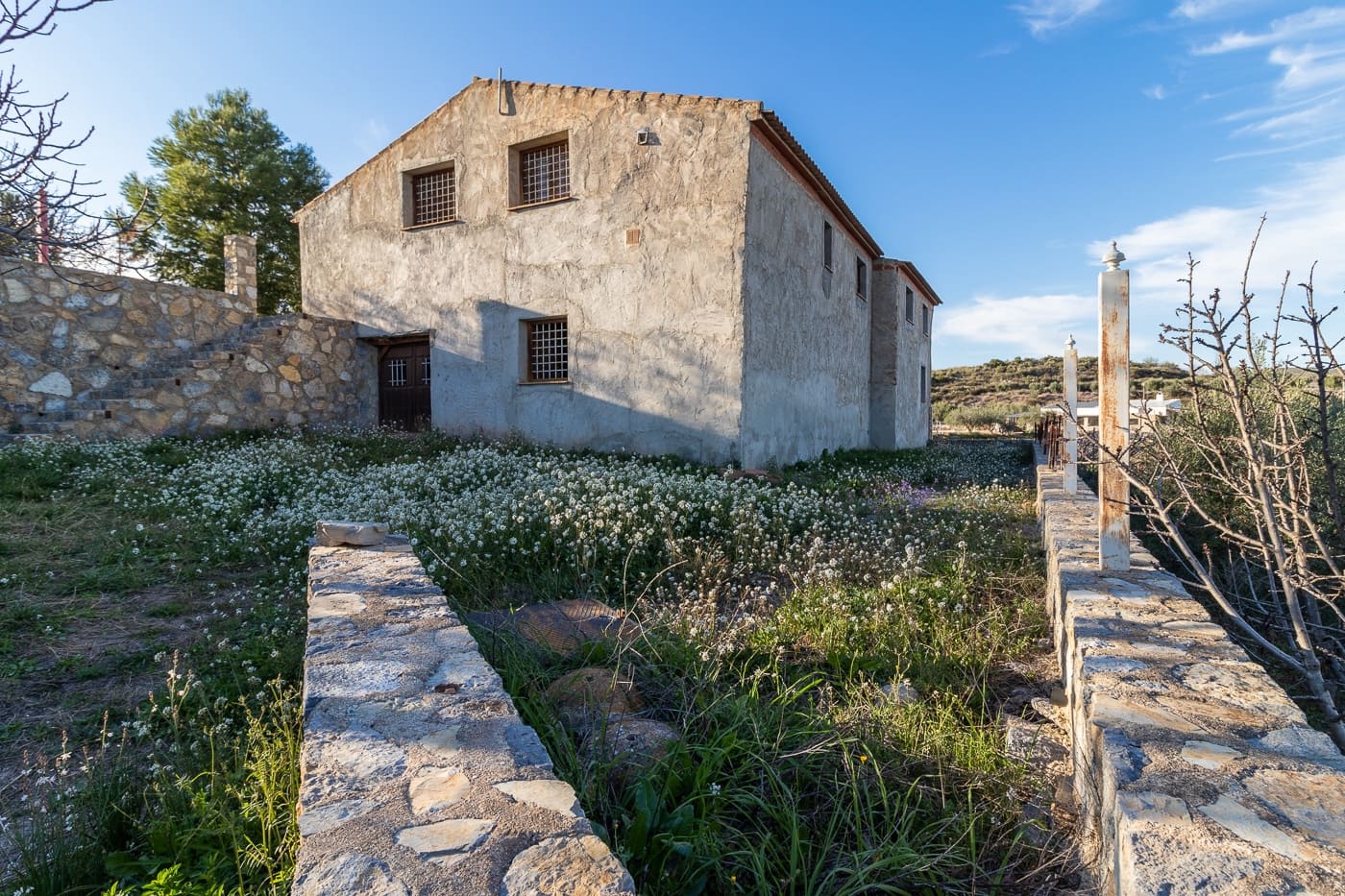 Chalet de 4 habitaciones en Cehegín en venta con garaje - 400.000 € (Ref: 9658459)