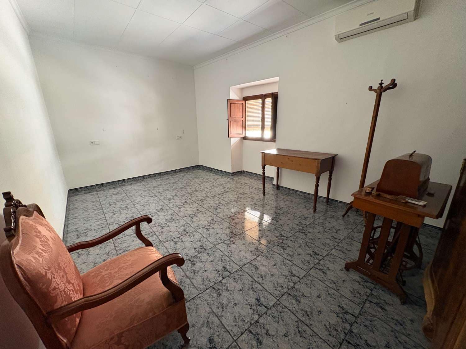 3 quarto Moradia Geminada para venda em Mula - 70 000 € (Ref: 9683406)