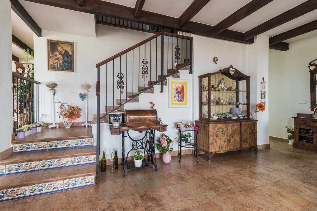 8 sypialnia Willa na sprzedaż w Mula - 355 000 € (Ref: 9755426)