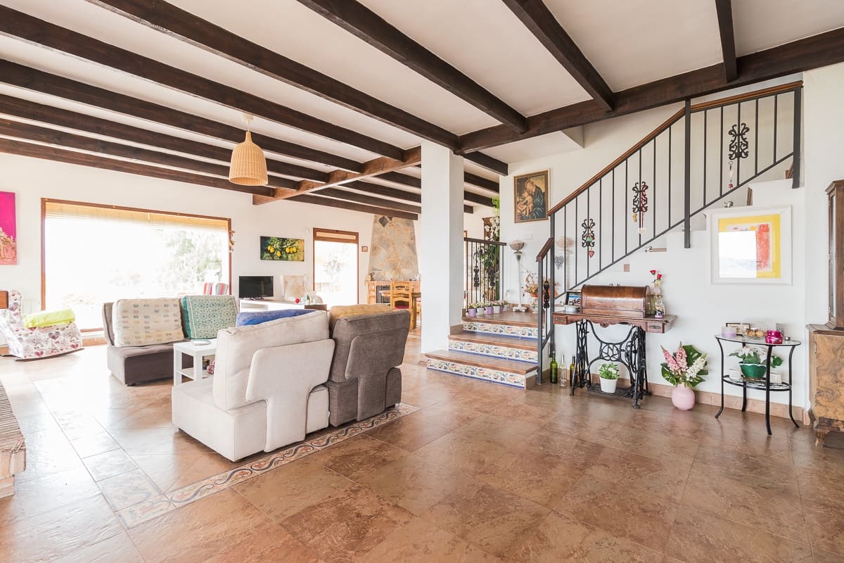 8 sypialnia Willa na sprzedaż w Mula - 355 000 € (Ref: 9755426)