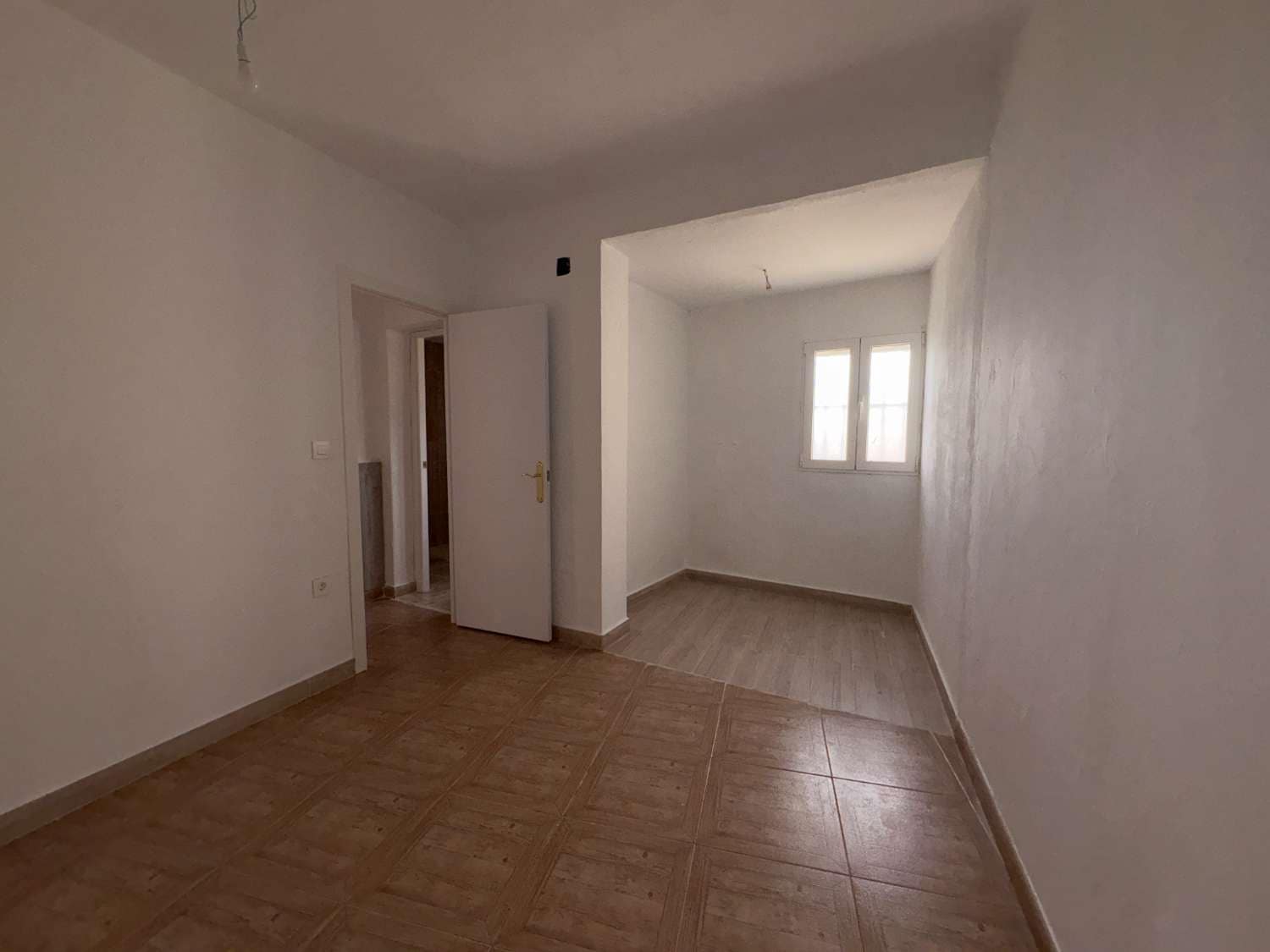Casa de 3 habitaciones en Pliego en venta - 55.000 € (Ref: 9794302)