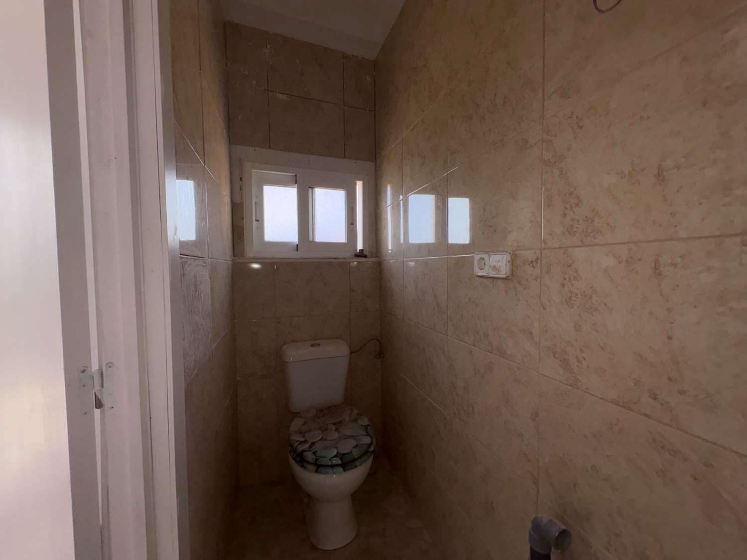 Casa de 3 habitaciones en Pliego en venta - 55.000 € (Ref: 9794302)