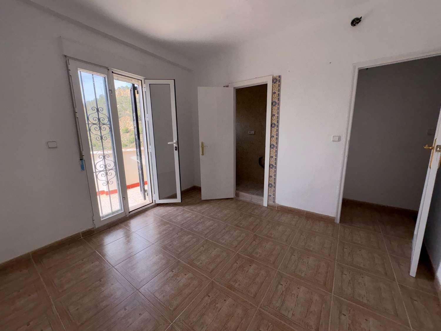 Casa de 3 habitaciones en Pliego en venta - 55.000 € (Ref: 9794302)