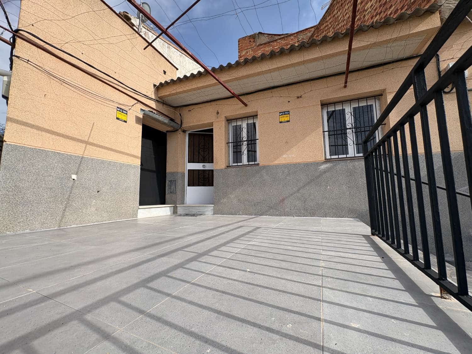 Casa de 3 habitaciones en Pliego en venta - 55.000 € (Ref: 9794302)