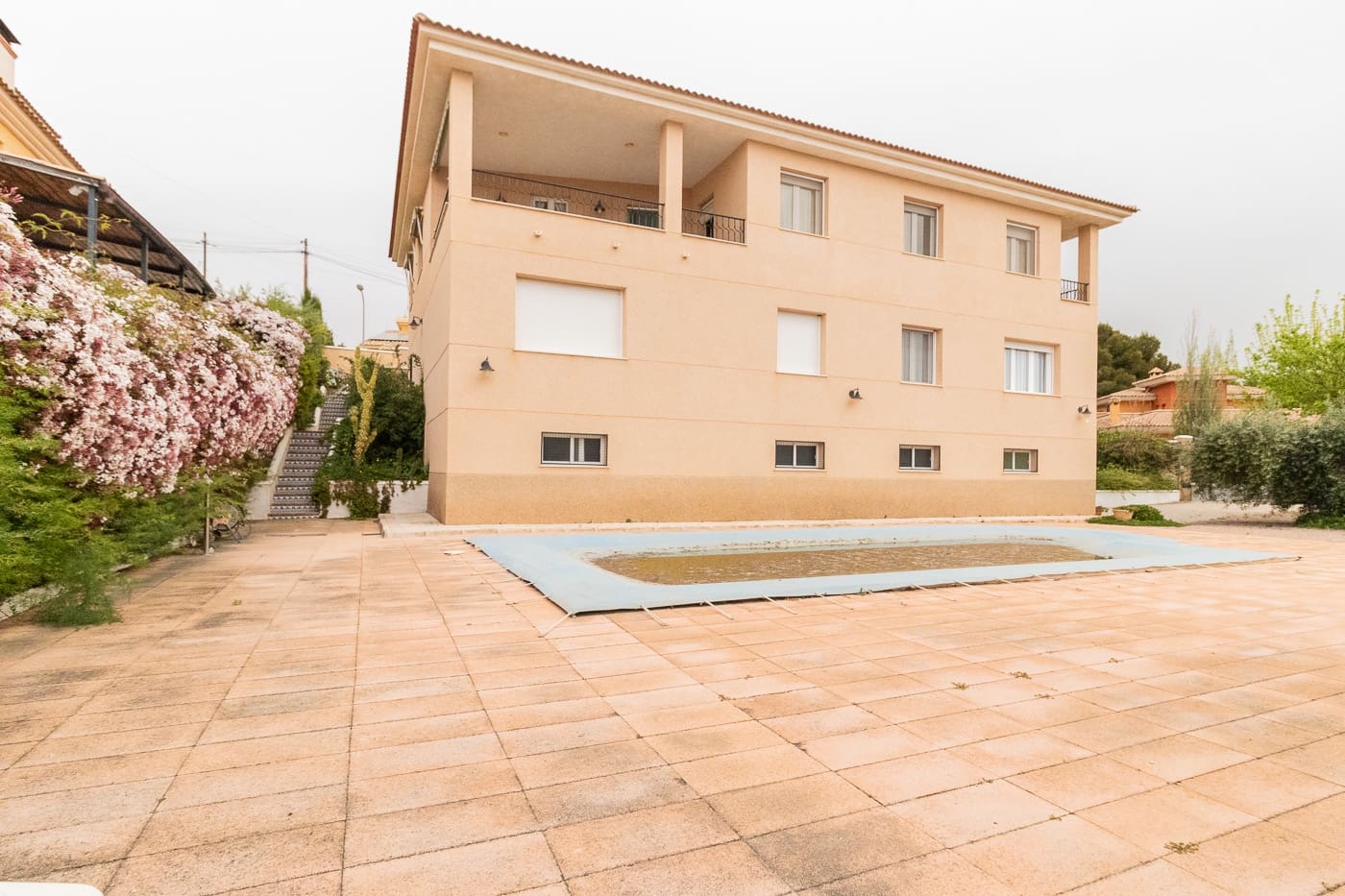 Chalet de 5 habitaciones en Caravaca de la Cruz en venta con piscina garaje - 550.000 € (Ref: 9794303)