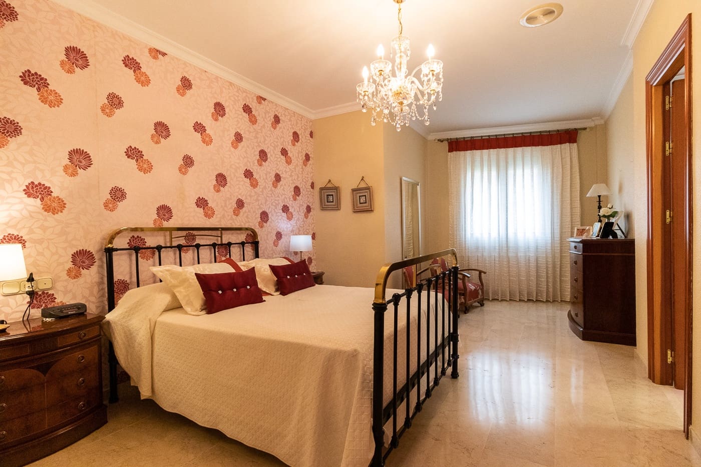 Chalet de 5 habitaciones en Caravaca de la Cruz en venta con piscina garaje - 550.000 € (Ref: 9794303)