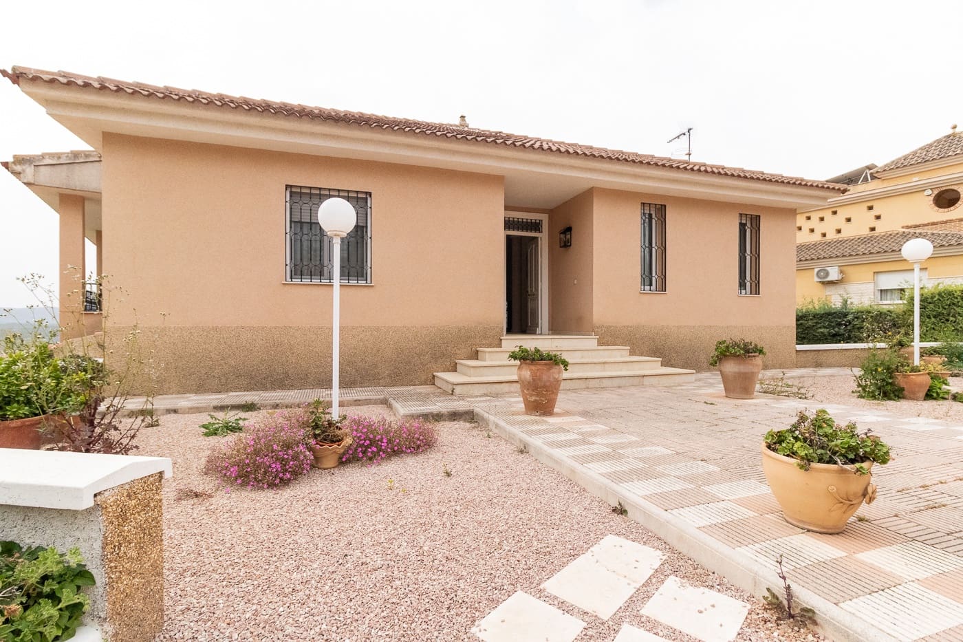 Chalet de 5 habitaciones en Caravaca de la Cruz en venta con piscina garaje - 550.000 € (Ref: 9794303)