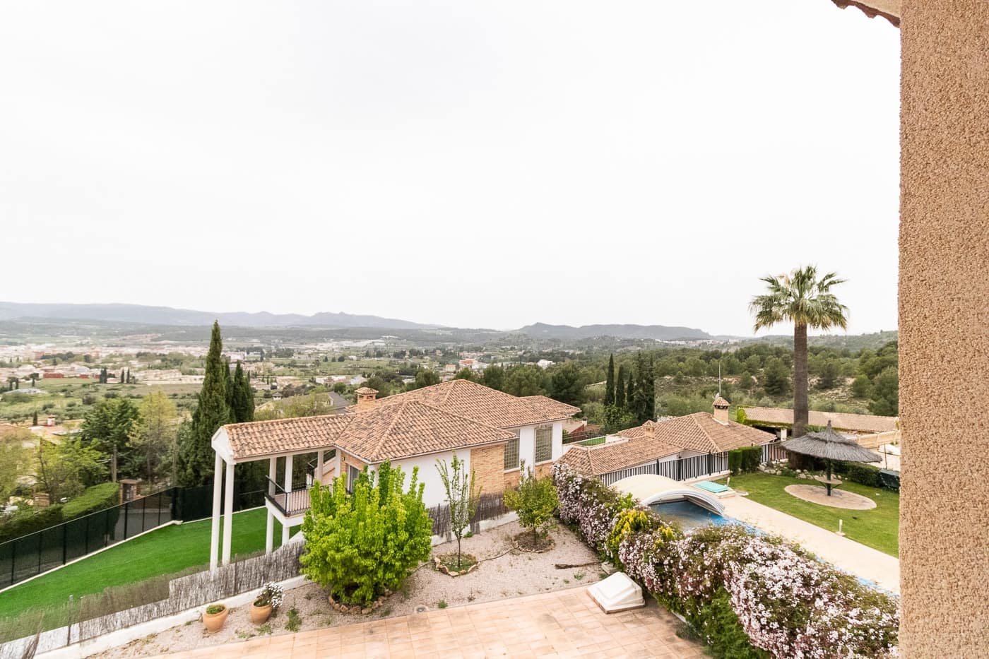 Chalet de 5 habitaciones en Caravaca de la Cruz en venta con piscina garaje - 550.000 € (Ref: 9794303)