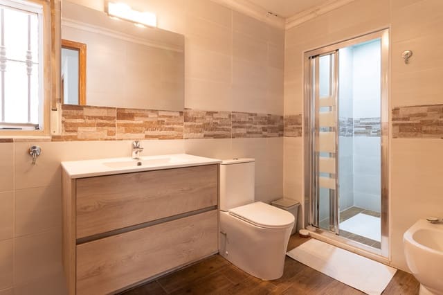 3 quarto Moradia para arrendar em Mula com piscina - 1 200 € (Ref: 9796190)