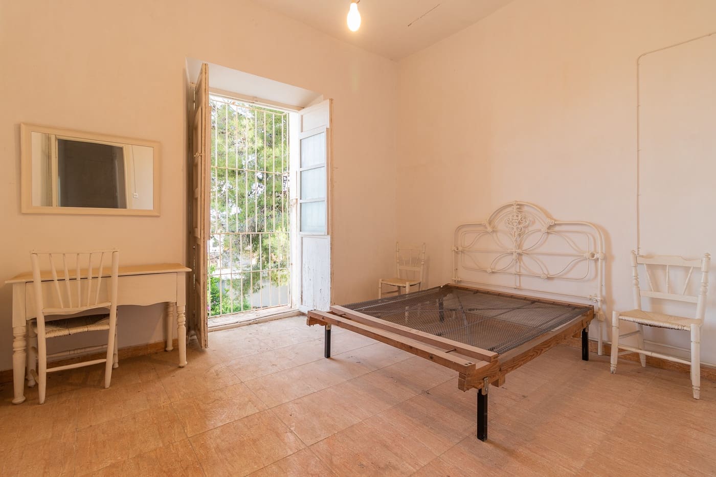 9 slaapkamer Halfvrijstaande villa te koop in Mula - € 350.000 (Ref: 9807795)