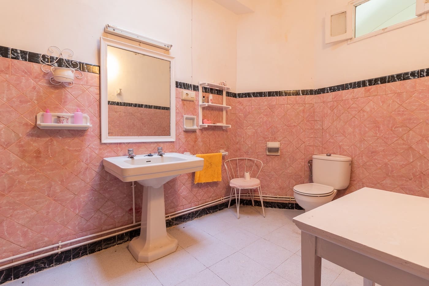 9 slaapkamer Halfvrijstaande villa te koop in Mula - € 350.000 (Ref: 9807795)