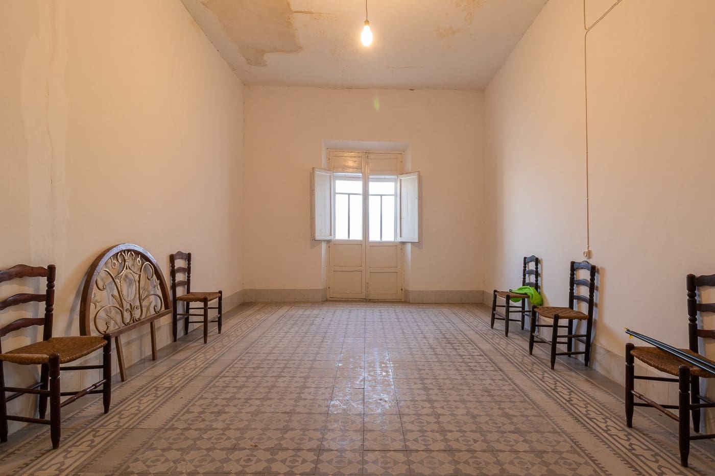 9 slaapkamer Halfvrijstaande villa te koop in Mula - € 350.000 (Ref: 9807795)