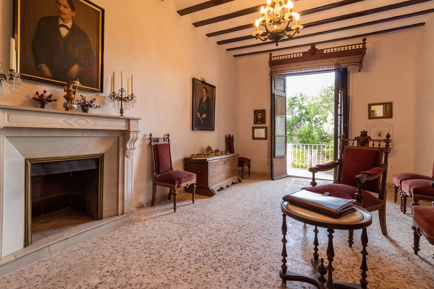 9 slaapkamer Halfvrijstaande villa te koop in Mula - € 350.000 (Ref: 9807795)