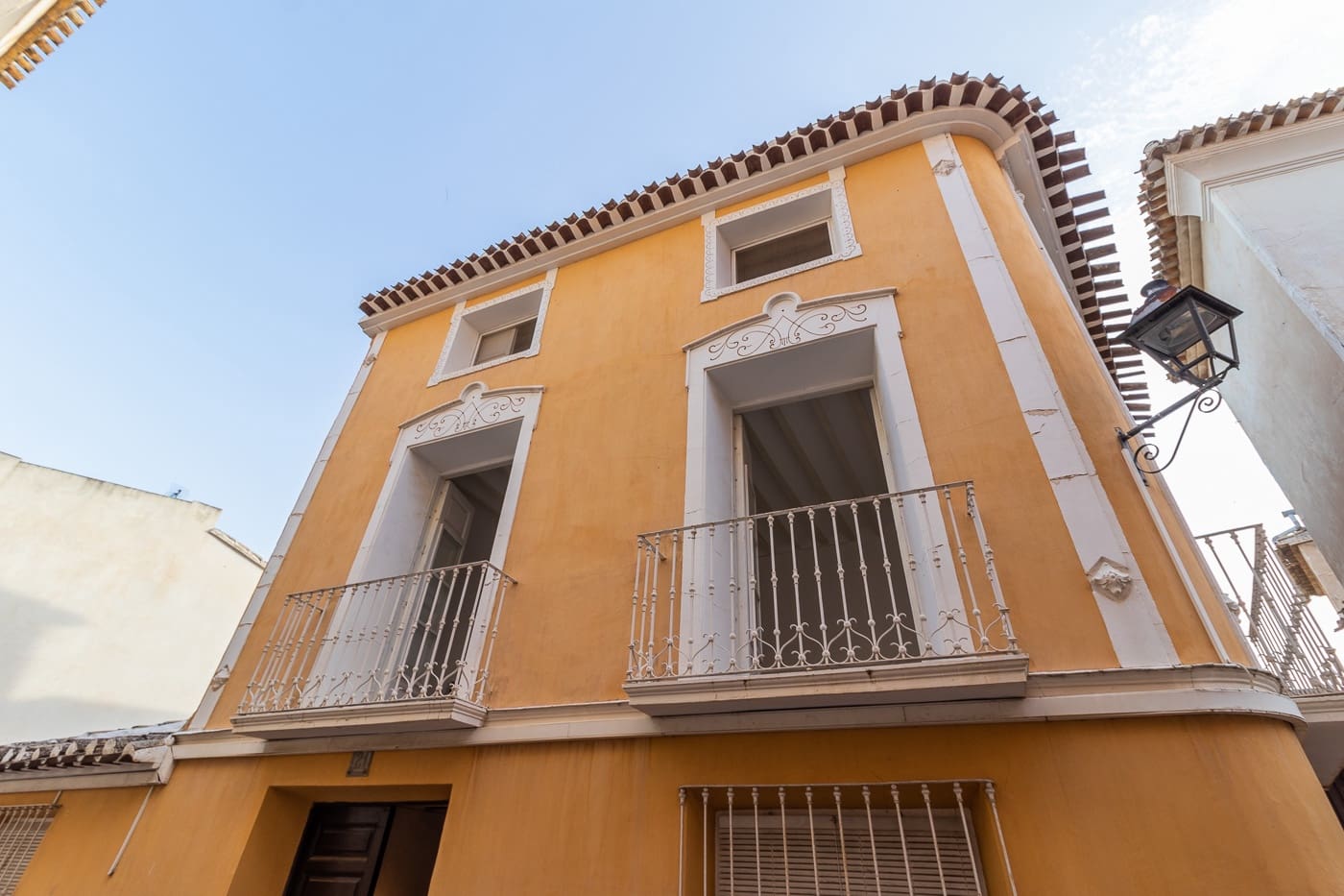 9 slaapkamer Halfvrijstaande villa te koop in Mula - € 350.000 (Ref: 9807795)