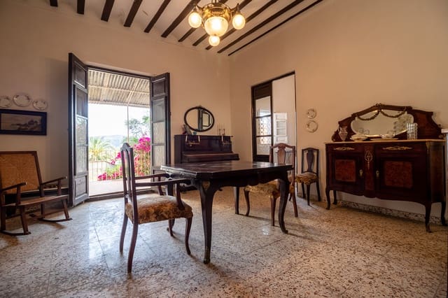 9 slaapkamer Halfvrijstaande villa te koop in Mula - € 350.000 (Ref: 9807795)