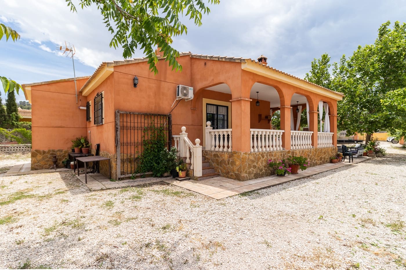 3 bedroom Villa for sale in Pliego with pool - € 295,000 (Ref: 9864771)