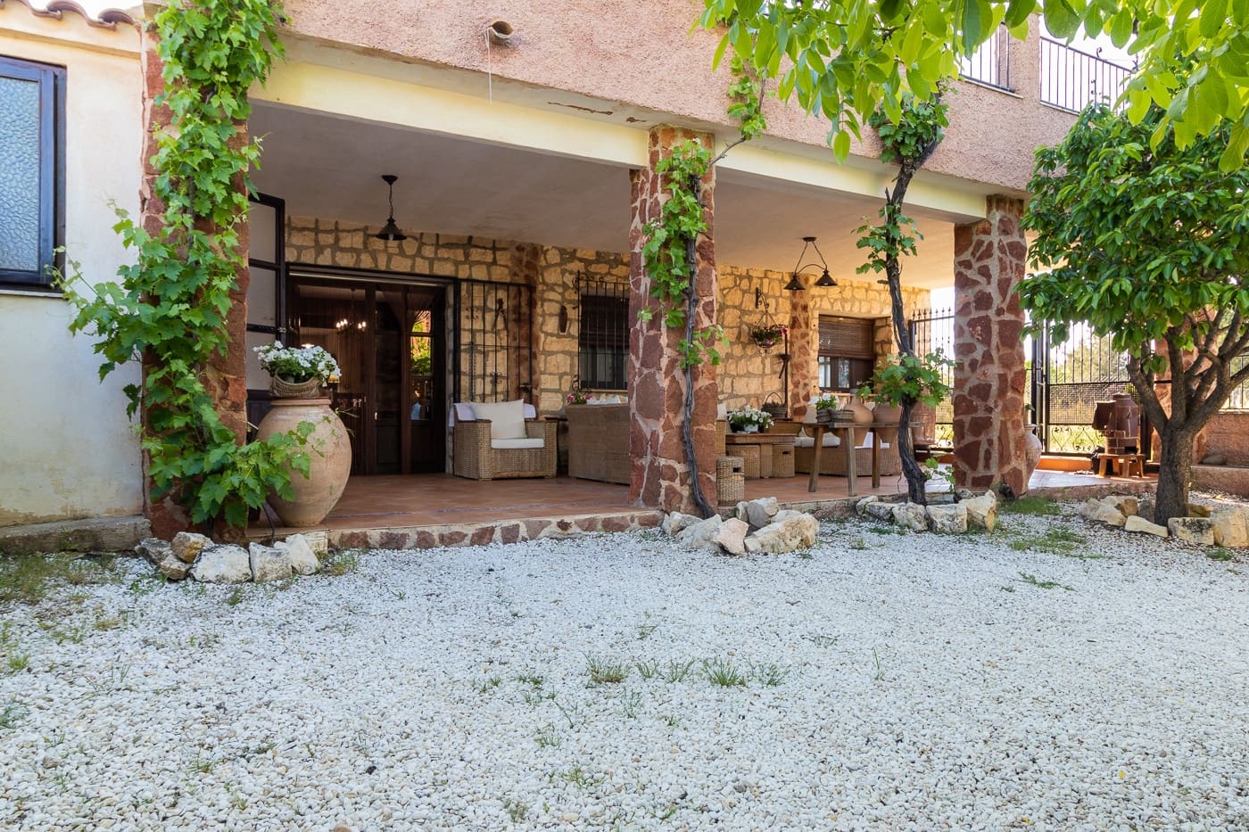 3 bedroom Townhouse for sale in Moratalla - € 250,000 (Ref: 9868357)