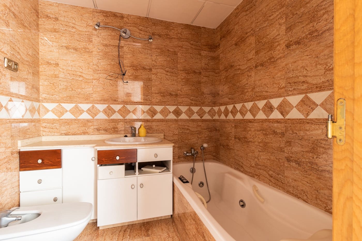 4 bedroom Flat for sale in Calasparra - € 140,000 (Ref: 9924232)