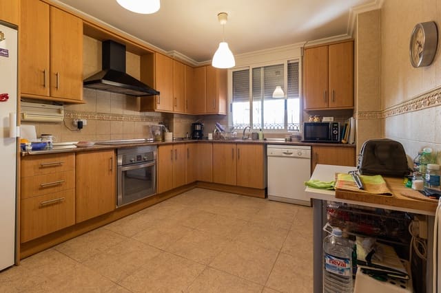 3 bedroom Villa for sale in Mula with pool - € 325,000 (Ref: 9996708)