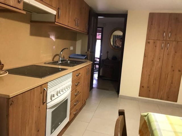 6 soveværelse Byhus til salg i La Cañada de Verich med garage - € 135.000 (Ref: 10124554)