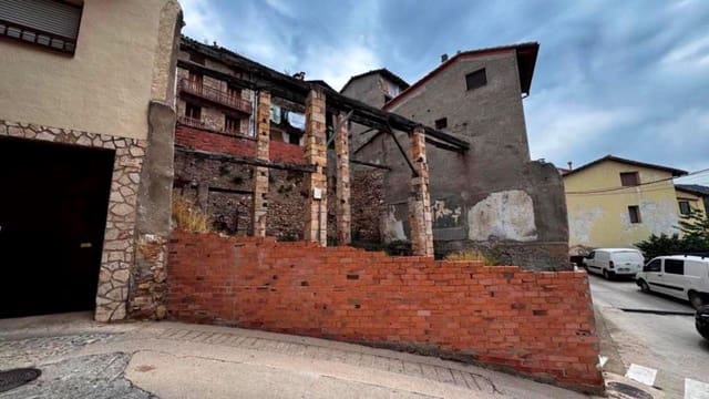 Tontti myytävänä paikassa Peñarroya de Tastavins - 64 000 € (Ref: 10124560)