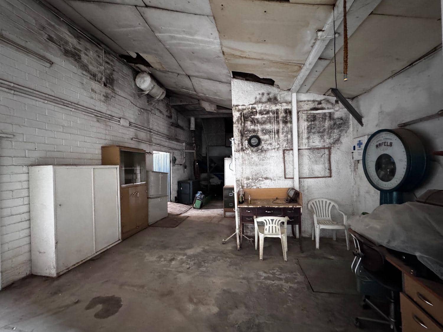 Kommersiell till salu i Cretas - 90 000 € (Ref: 10124561)