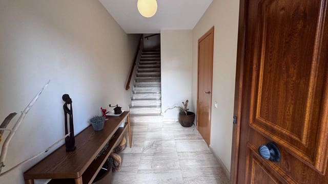 4 sovrum Radhus till salu i Beceite med garage - 245 000 € (Ref: 10124567)