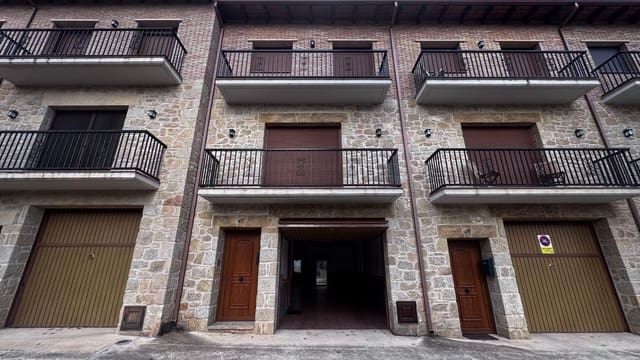 4 sovrum Radhus till salu i Beceite med garage - 245 000 € (Ref: 10124567)