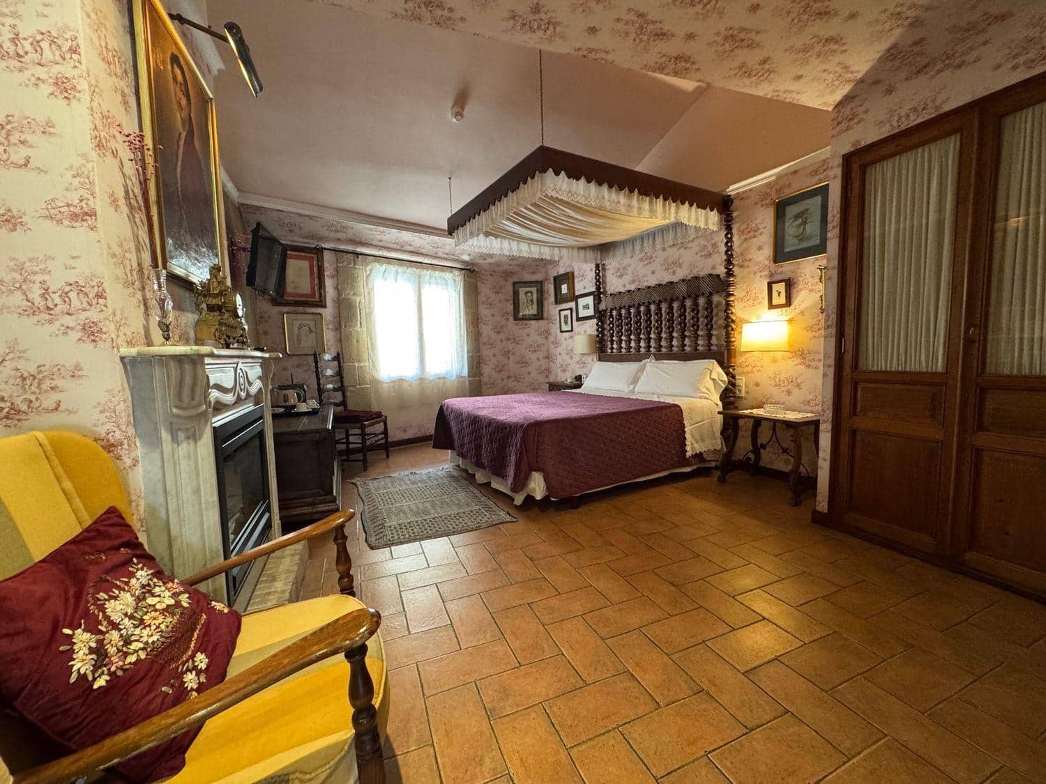 6 chambre Hôtel à vendre à Valderrobres - 480 000 € (Ref: 10124568)