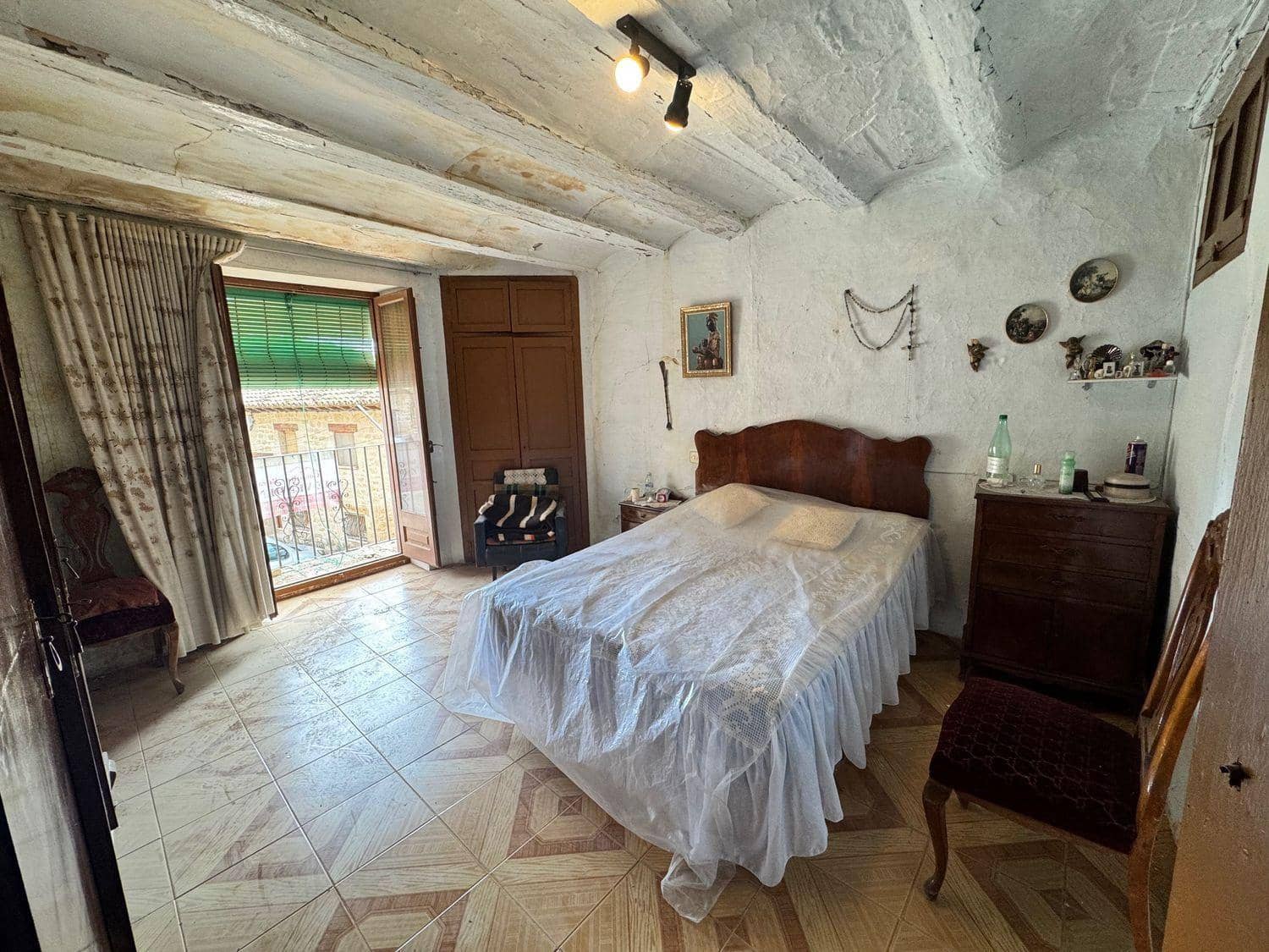 2 sovrum Hus till salu i Cretas - 48 000 € (Ref: 10124569)