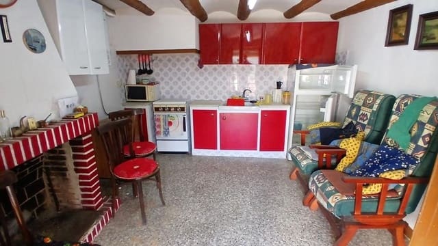 2 makuuhuone Omakotitalo myytävänä paikassa Cretas - 48 000 € (Ref: 10124569)