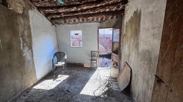 Maison de Ville à vendre à Valjunquera - 34 000 € (Ref: 10124570)