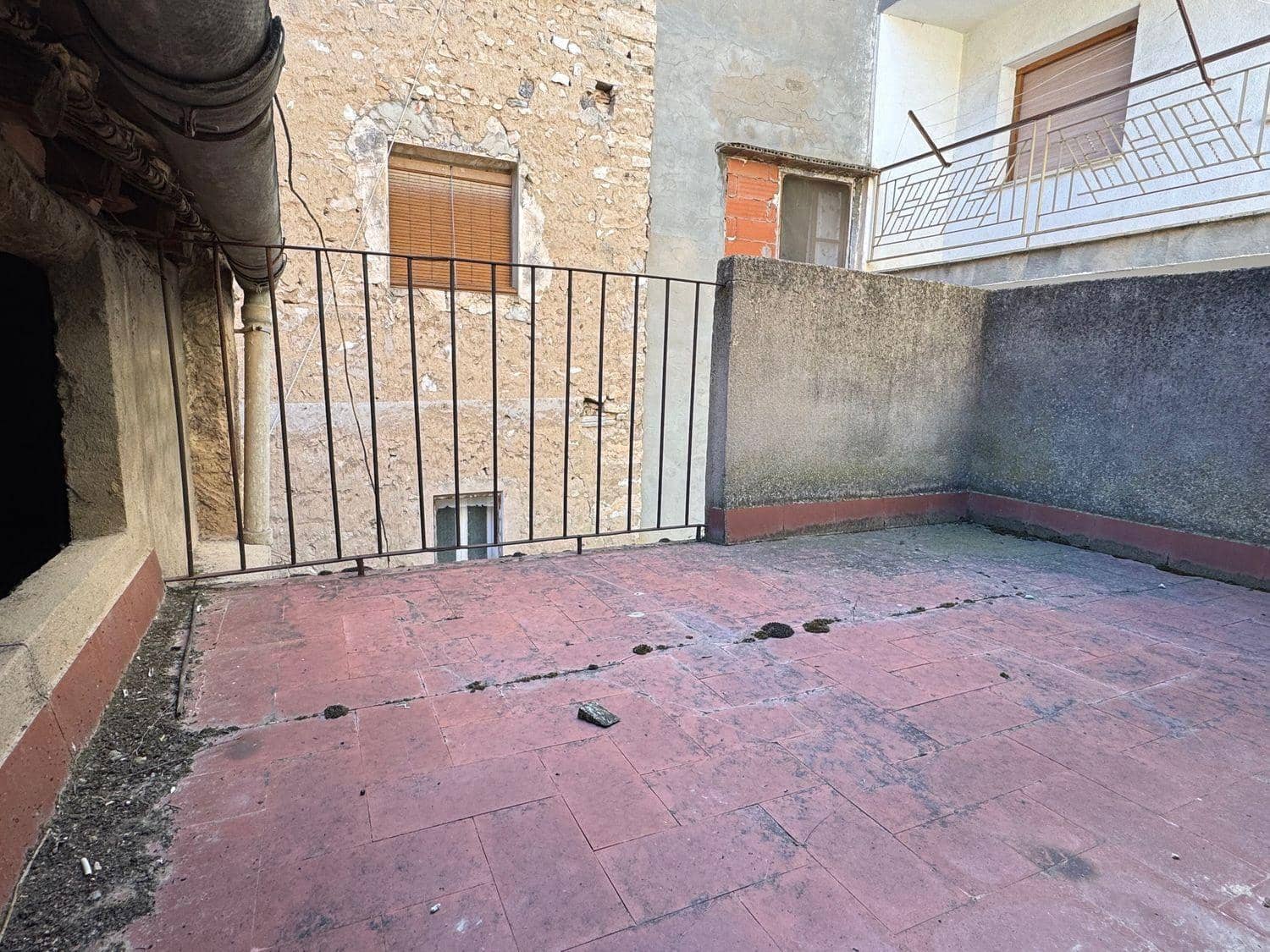 4 soveværelse Byhus til salg i Mas de las Matas med garage - € 40.000 (Ref: 10124571)