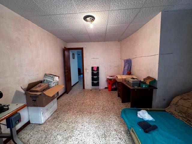 4 bedroom Townhouse for sale in Valderrobres - € 180,000 (Ref: 10124578)