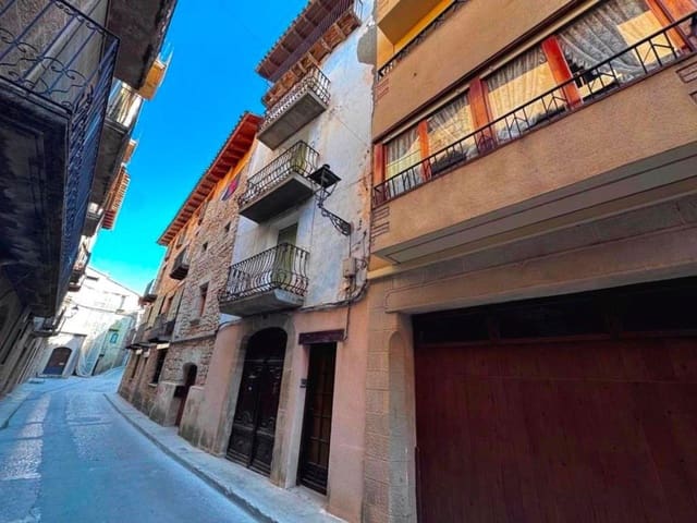 4 bedroom Townhouse for sale in Valderrobres - € 180,000 (Ref: 10124578)