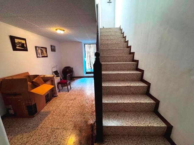 4 bedroom Townhouse for sale in Valderrobres - € 180,000 (Ref: 10124578)