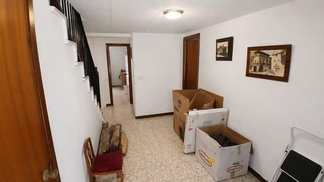 4 bedroom Townhouse for sale in Valderrobres - € 180,000 (Ref: 10124578)