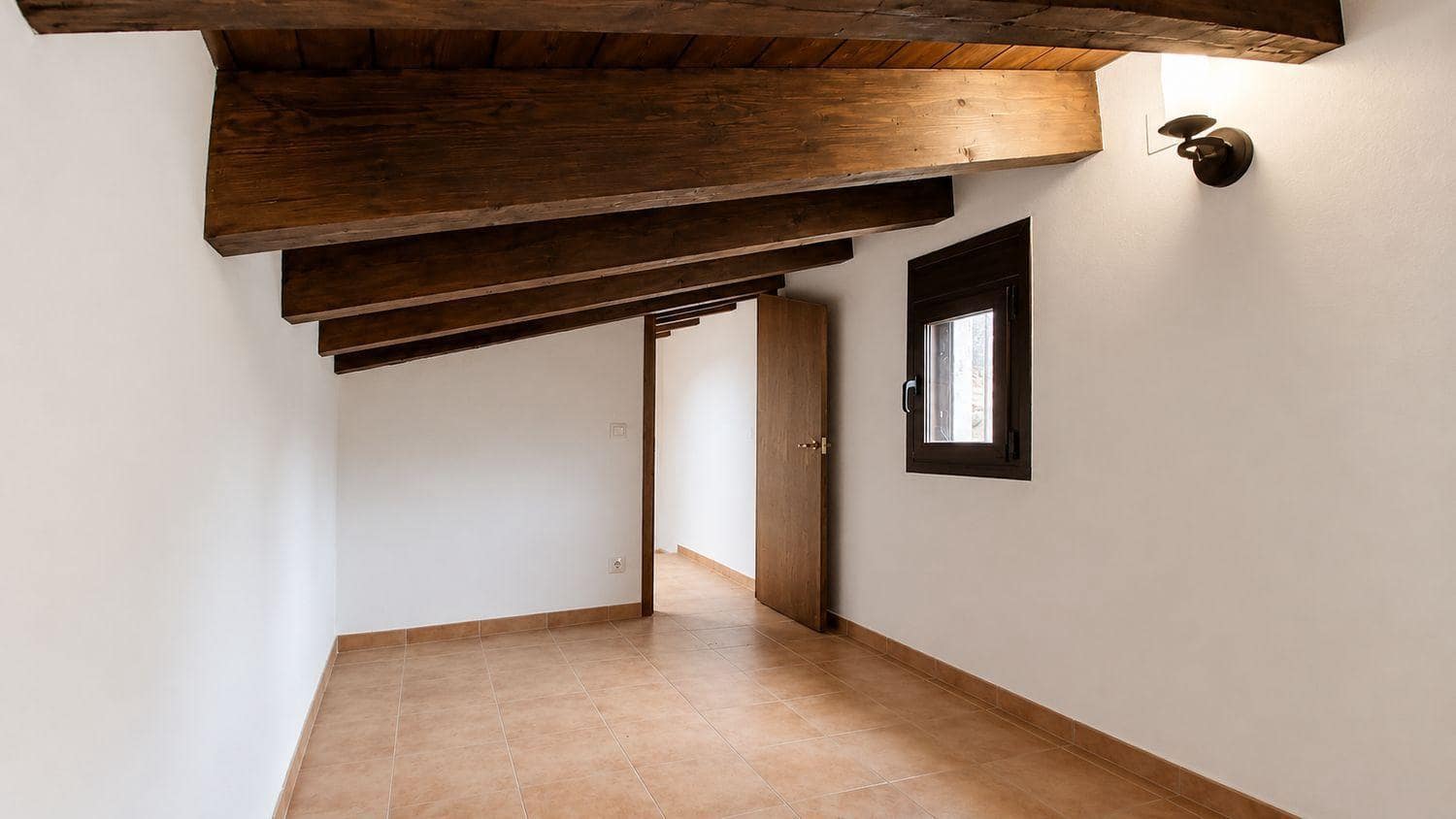 4 soveværelse Byhus til salg i Herbes med garage - € 250.000 (Ref: 10124585)